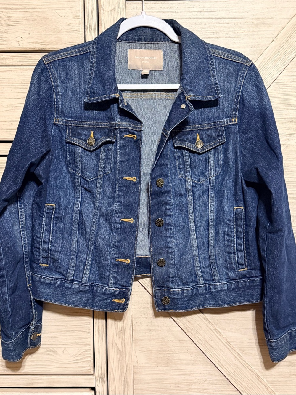 Banana Republic Women's Classic Blue Denim Jacket